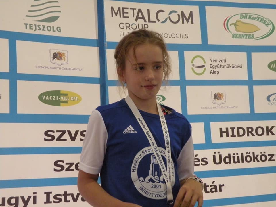 V. Szentes Sprint 26